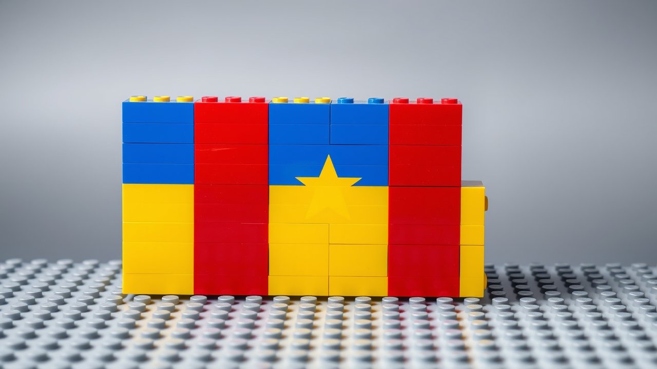Flag of Chad 🇹🇩 in lego bricks style