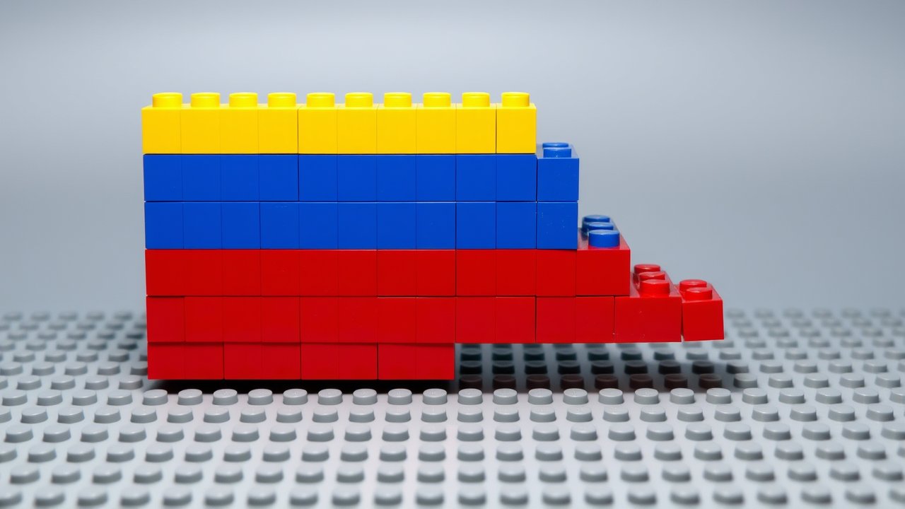 Flag of Colombia 🇨🇴 in lego bricks style