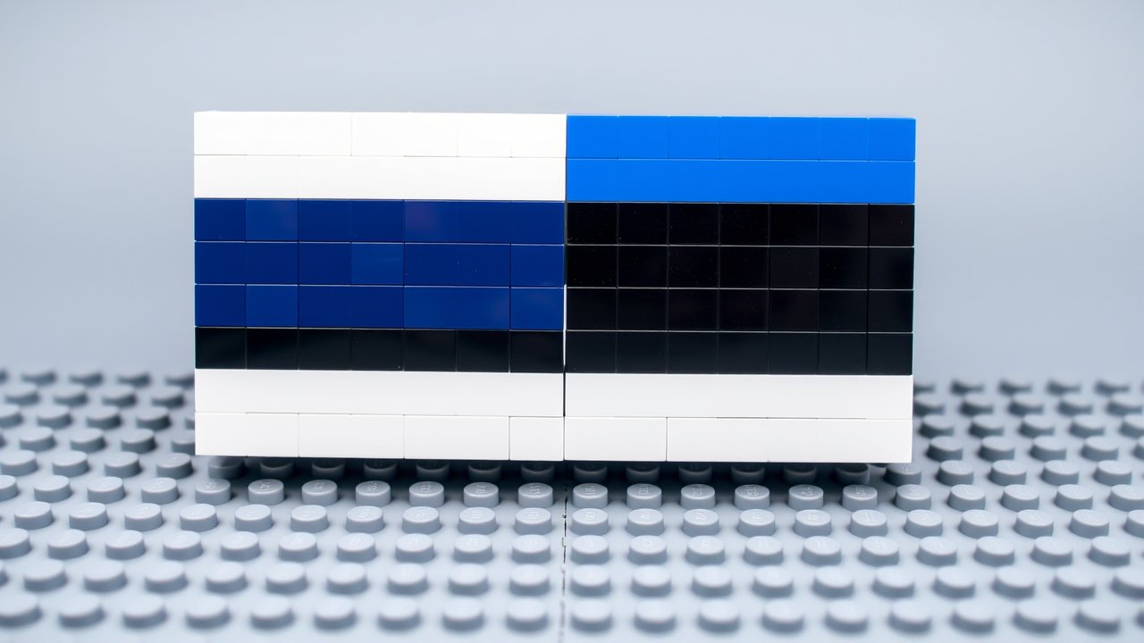 Flag of Estonia 🇪🇪 in lego bricks style