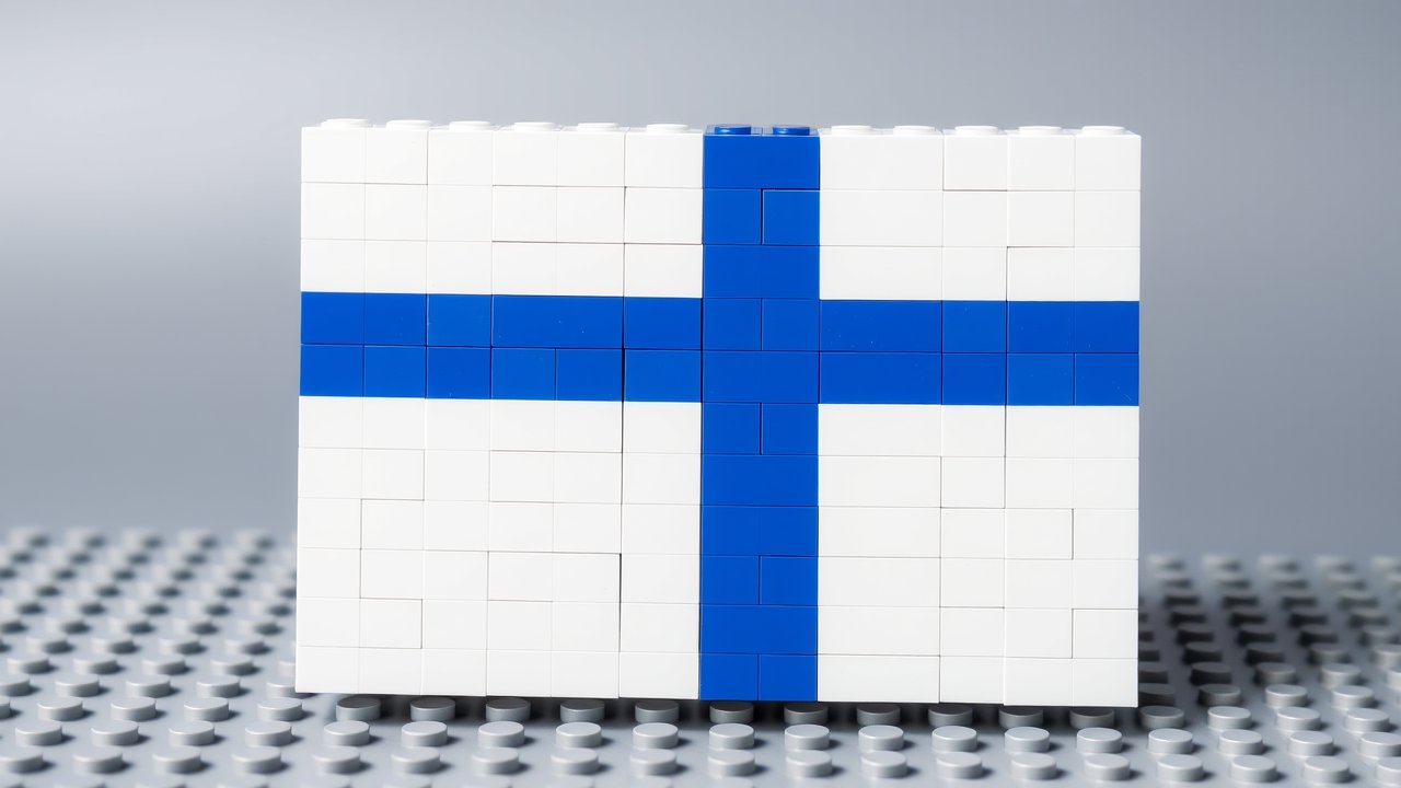 Flag of Finland 🇫🇮 in lego bricks style