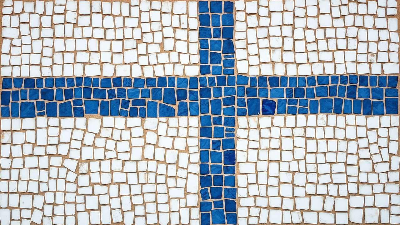 Flag of Finland 🇫🇮 in mosaic tiles style